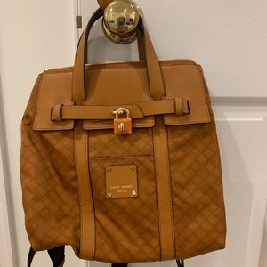 Henri Bendel bag